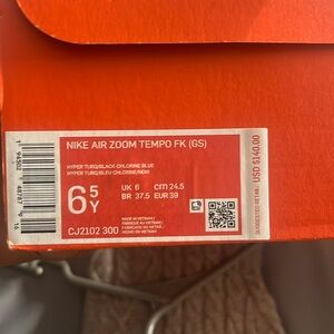Nike air zoom tempo size 6.5 youth good condition
